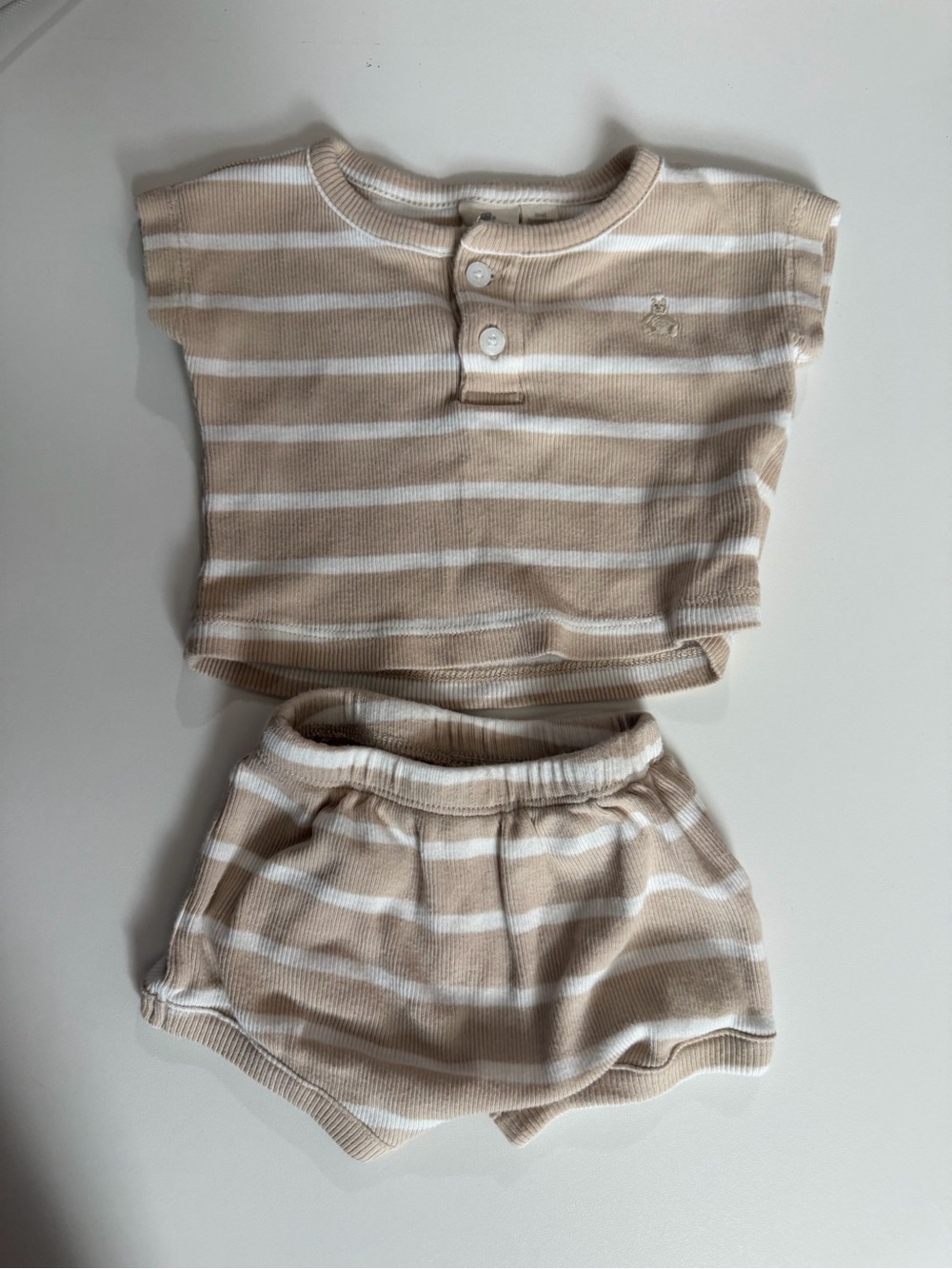 BABY GAP Beige & White Striped 0-3M Two-Piece Set